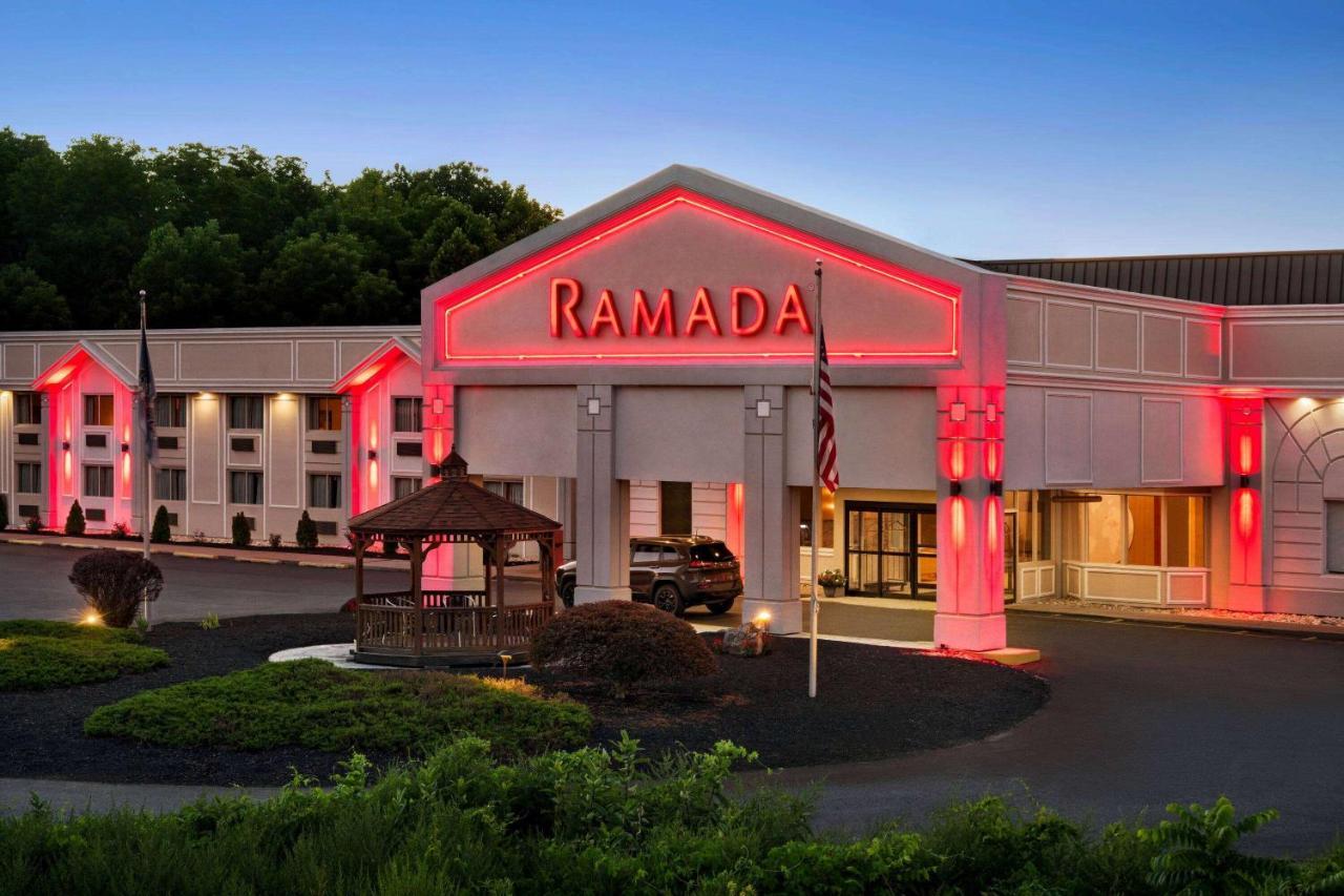 Ramada By Wyndham Allentown Bethlehem Exteriör bild