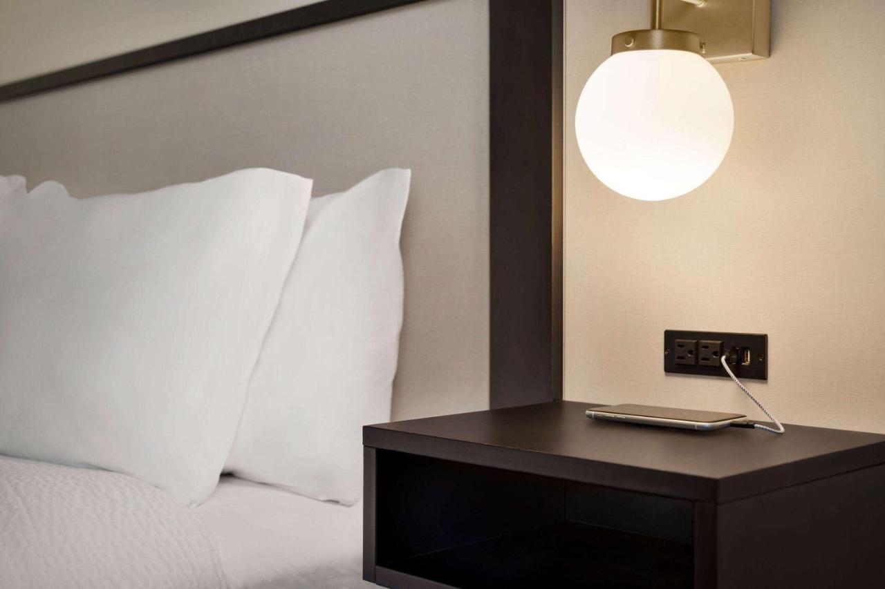 Ramada By Wyndham Allentown Bethlehem Exteriör bild